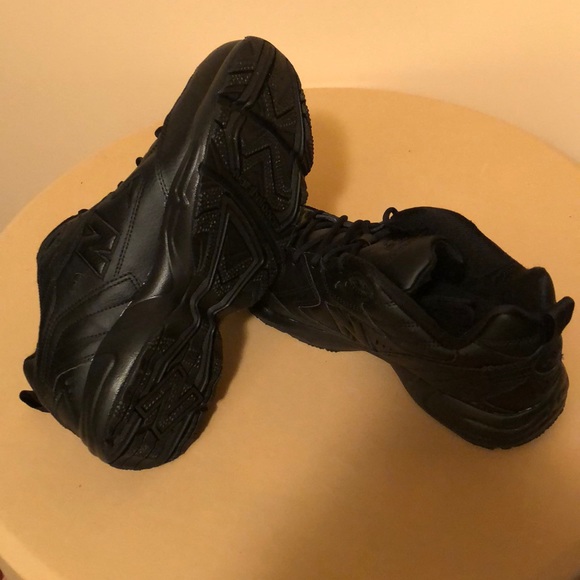 NEW BALANCE men’s 608 V4 BLACK training shoe NWOT - Picture 6 of 6